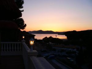 Boutique Bon Repos – Adults Only