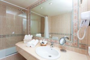 FERGUS Style Cala Blanca Suites
