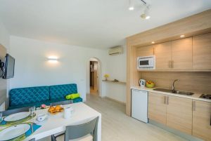 Aparthotel Holiday Center