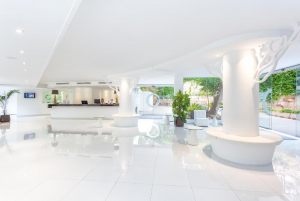 FERGUS Style Cala Blanca Suites